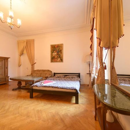 Apartment Near Arena City 키예프 외부 사진